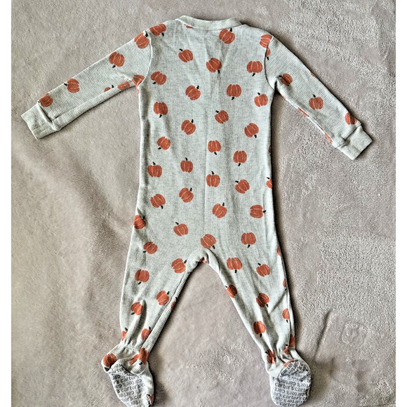 Carter's, Child of Mine, Fall Sleeper, 12M, Pumpkin zip up with foot grips - Picture 5 of 7